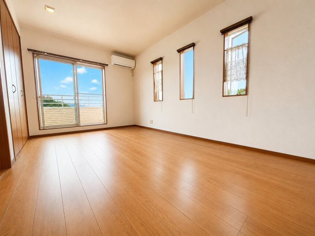 小美玉市栗又四ケ　中古戸建の洋室|※画像の一部はAIを用いて加工・編集しています。実際の状況と異なる場合がありますので、ご了承下さい。