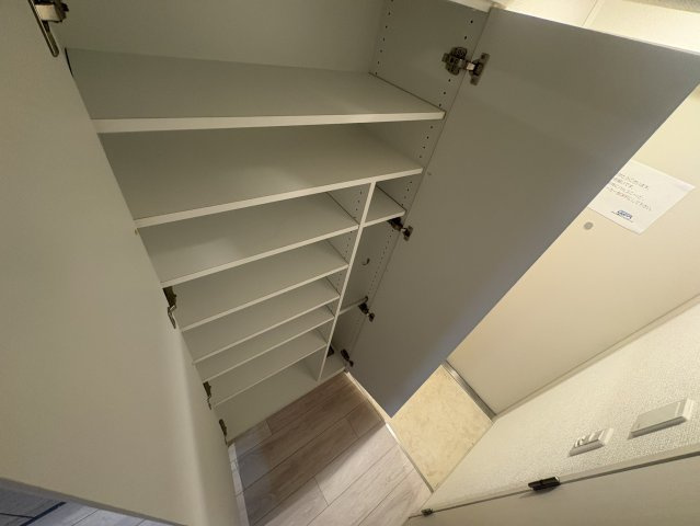 アーバネックス江坂広芝の収納