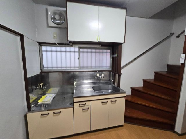 柏町貸家のキッチン