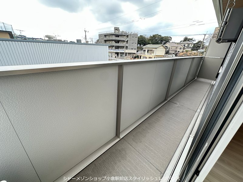 D-ROOM中井のバルコニー