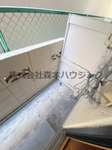 【設備】 | 　カトレアハイツ門真 | 洗濯機置き場です