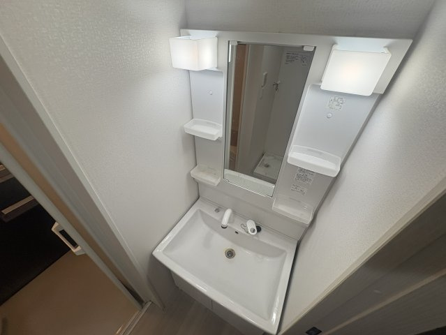 アート垂水町の独立洗面台