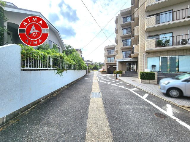 ヒューマンズ新宮駅前の現況写真|前面道路含む現地の写真です。