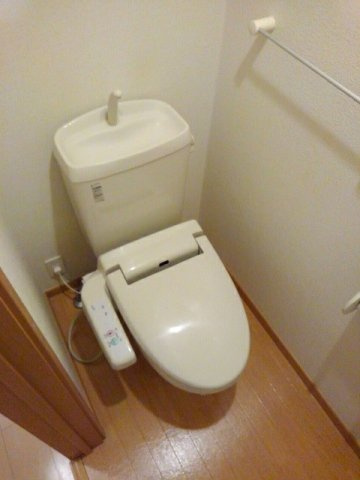 グローリー花立Ⅲのトイレ|落ち着いたトイレです