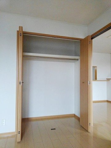 グローリー花立Ⅲの収納|たっぷりとした収納スペースです