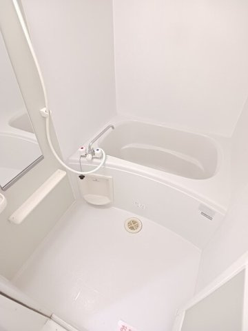 エクセラン近見の浴室|コンパクトで使いやすいお風呂です