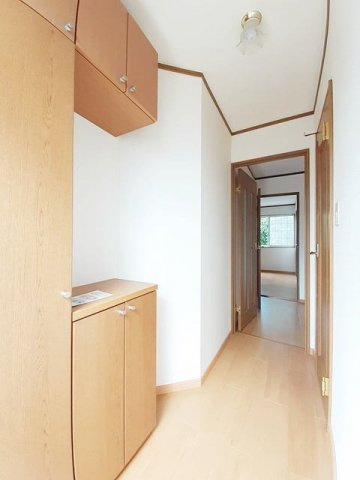 光シャトーの玄関|きれいな玄関です