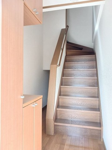 光シャトーの玄関|落ち着いた玄関です