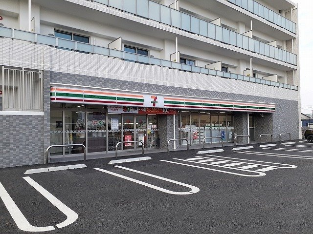 リヴ．プランドールＤの周辺|セブンイレブン安永店まで400m