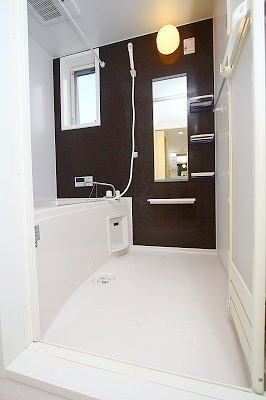 リヴ．プランドールＤの浴室|コンパクトで使いやすいお風呂です