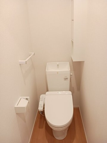 クレメント　８６のトイレ|ゆったりとした空間のトイレです