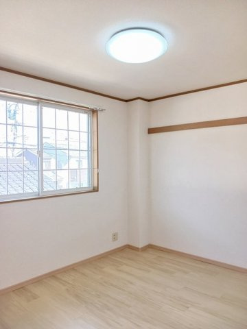 クレールみゆきの内装|明るい色調の室内です