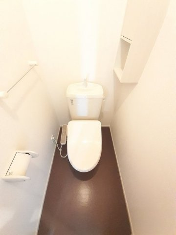 ポスタリティ・ハイツのトイレ|落ち着いたトイレです
