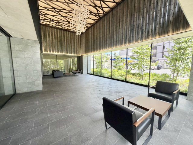 オープンレジデンシアナゴヤドーム前矢田のロビー|オーナーズラウンジ