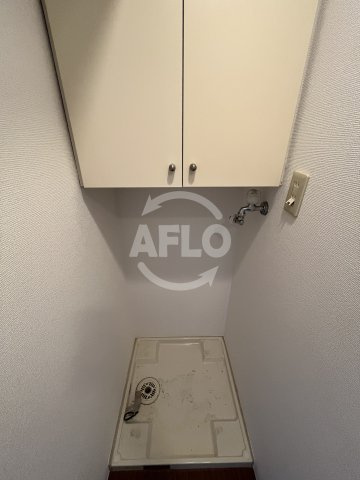 サンイースト江坂の洗面所|洗濯パン