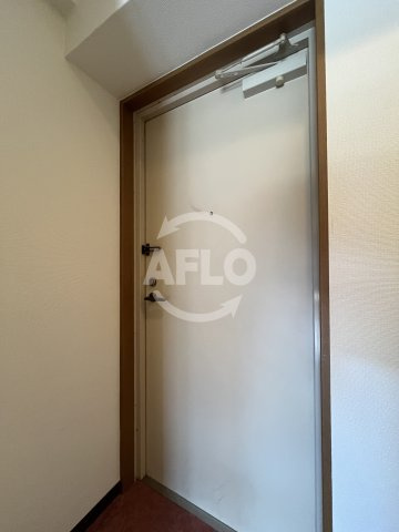 サンイースト江坂の玄関|玄関