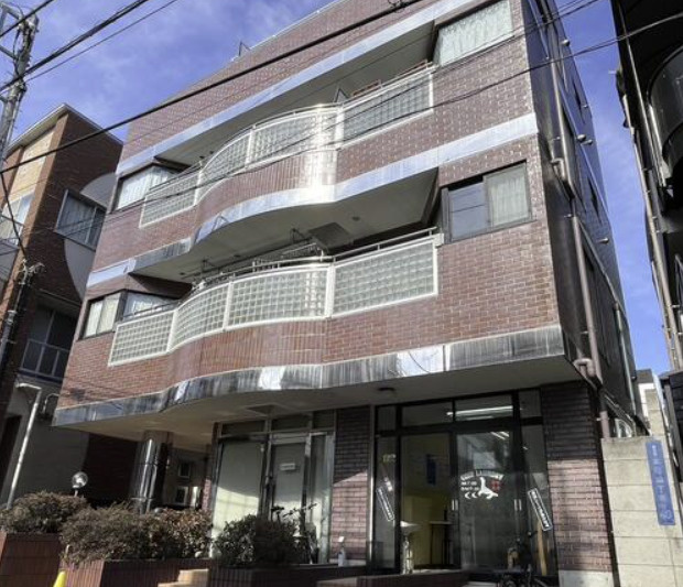 坂本マンションの外観