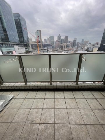 NORTH VILLAGE壱番館のバルコニー|外からの目が気にならないバルコニーで洗濯物が干せます