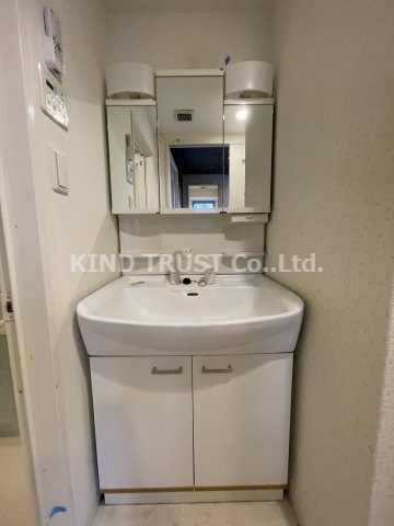 NORTH VILLAGE壱番館の洗面所|コンパクトで使いやすい洗面所