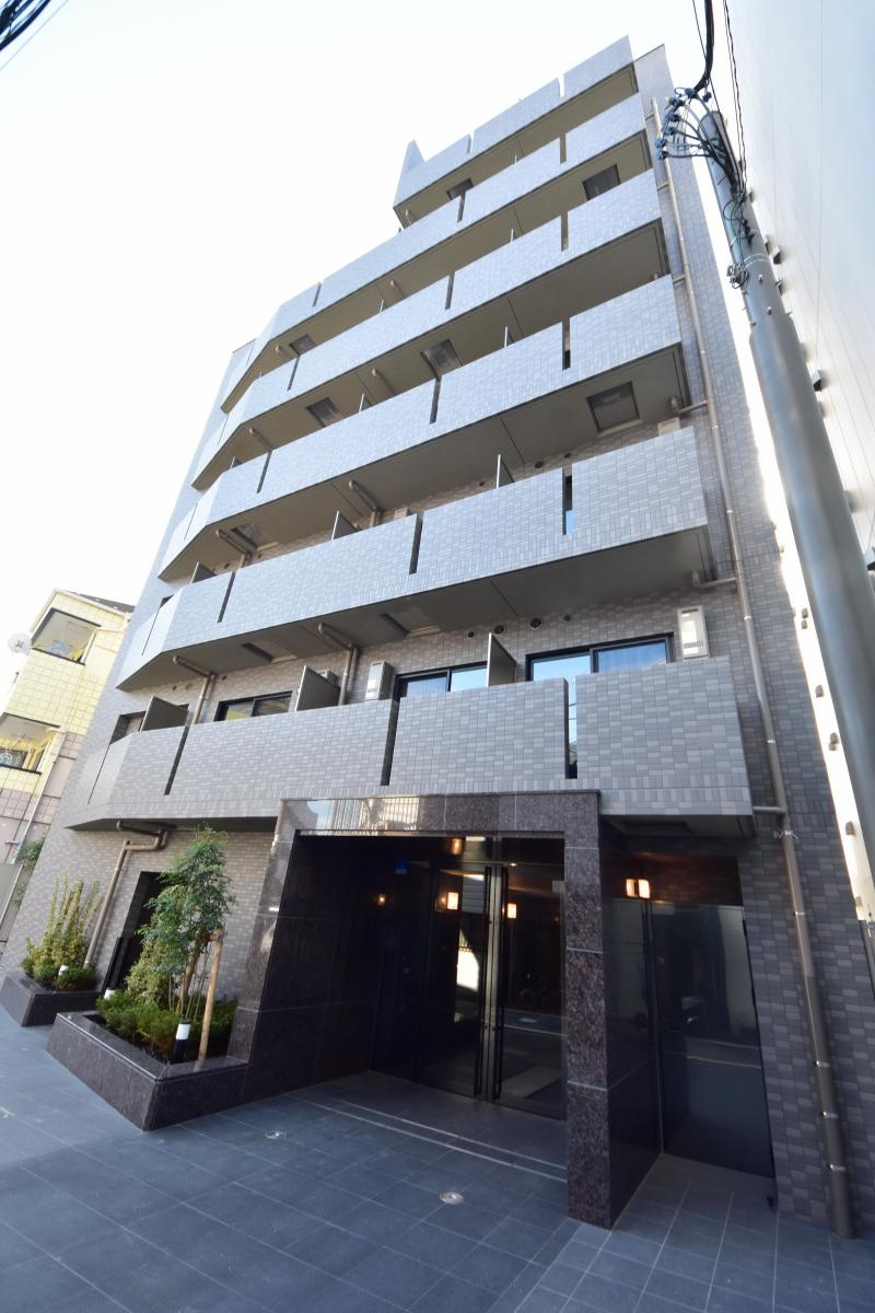 ルーブル横濱南太田の外観