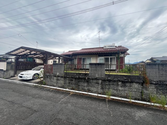 玉名市岱明町上　４DKの前面道路含む現地写真