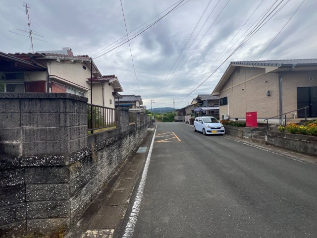 玉名市岱明町上　４DKの前面道路含む現地写真
