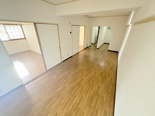 マンション新の内装