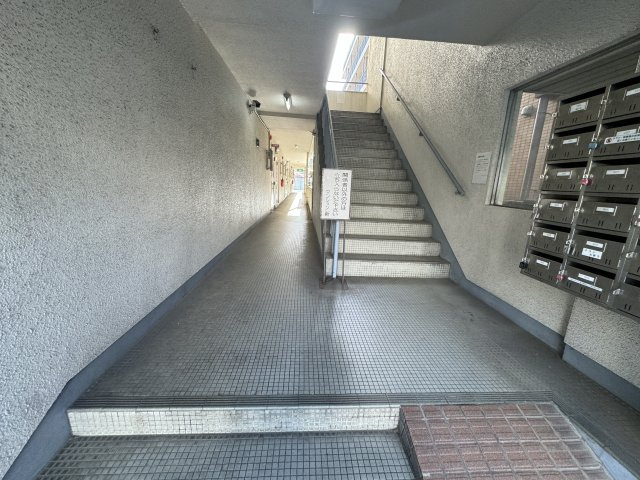 マンション新のロビー