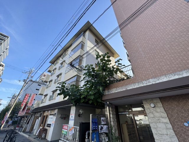 マンション新の外観