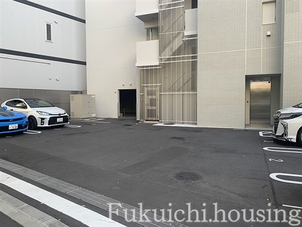 ザ・パークハビオ上北沢の駐車場