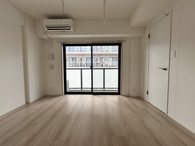 GRAN PASEO上野御徒町の居間・リビング