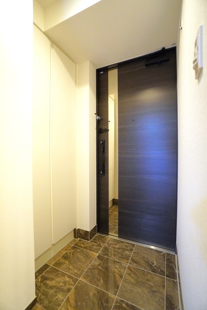 ベルファース八丁堀Ｗｅｓｔの玄関|※写真は同タイプ住戸です。