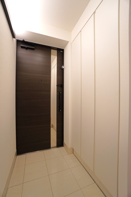 ベルファース八丁堀Ｗｅｓｔの玄関|※写真は同タイプ住戸です。
