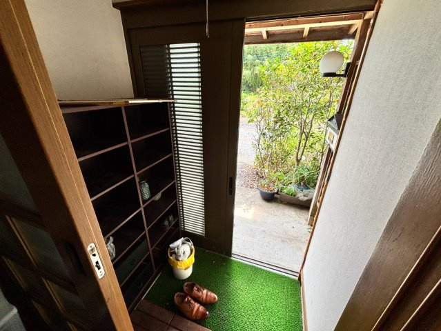 茂原市上永吉　中古戸建の玄関
