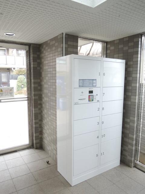 イーストパーク胡録台のその他共用部分|宅配ボックス