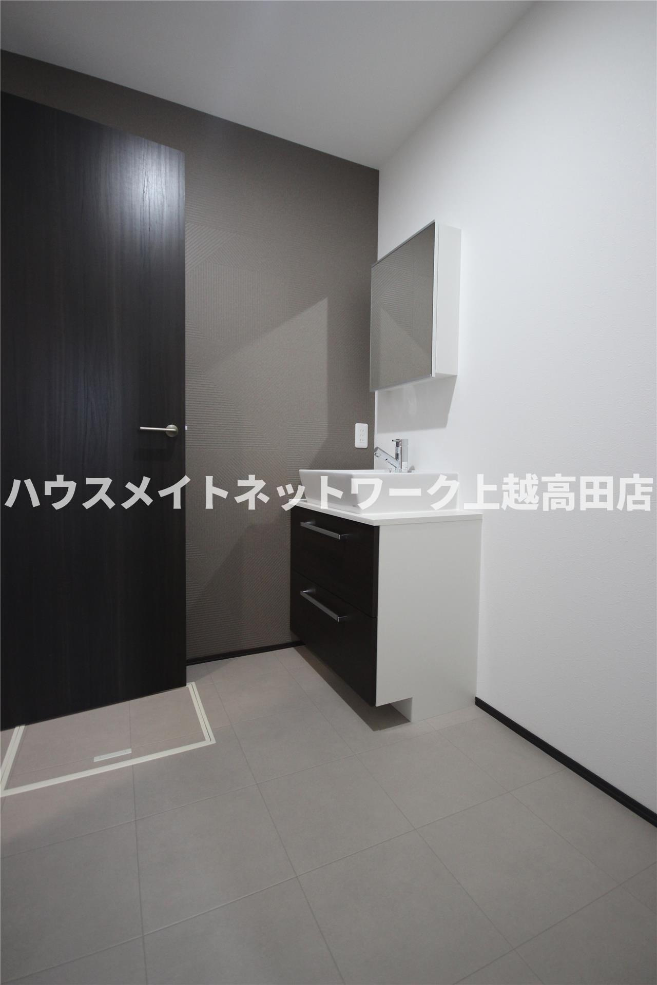ユーソニアン上越・御殿山Ａの独立洗面台|洗面化粧台（参考同型タイプの室内写真）