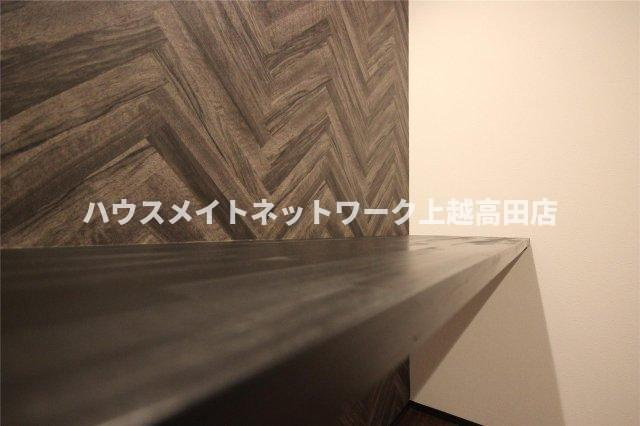 ユーソニアン上越・御殿山Ａのその他|洋室テーブル（参考同型タイプの室内写真）