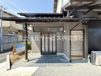 【エントランス】 | 静岡市清水区草薙杉道3丁目 中古戸建て | エントランスです