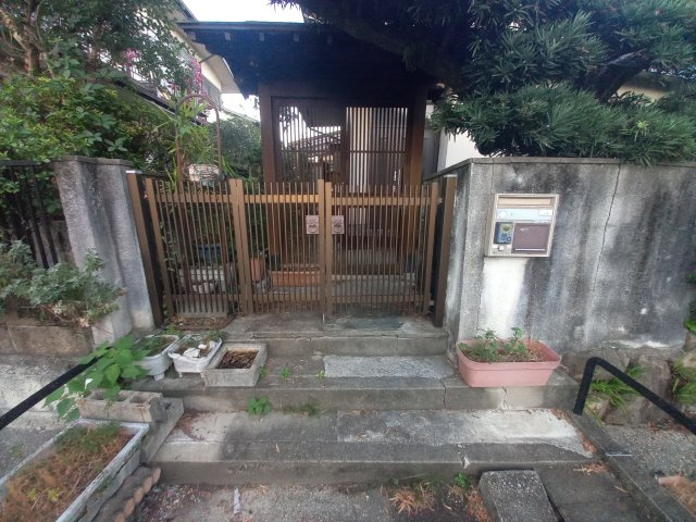 【エントランス】 | 東上牧３丁目貸家