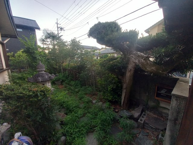 【庭】 | 東上牧３丁目貸家