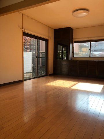 小澤様戸建ての居間・リビング