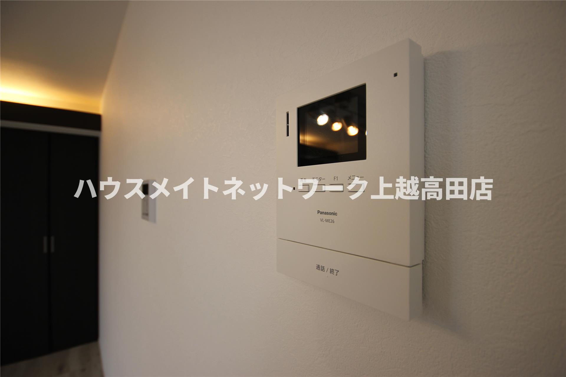 ユーソニアン上越・御殿山Ａのセキュリティ|モニターホン（参考同型タイプの室内写真）