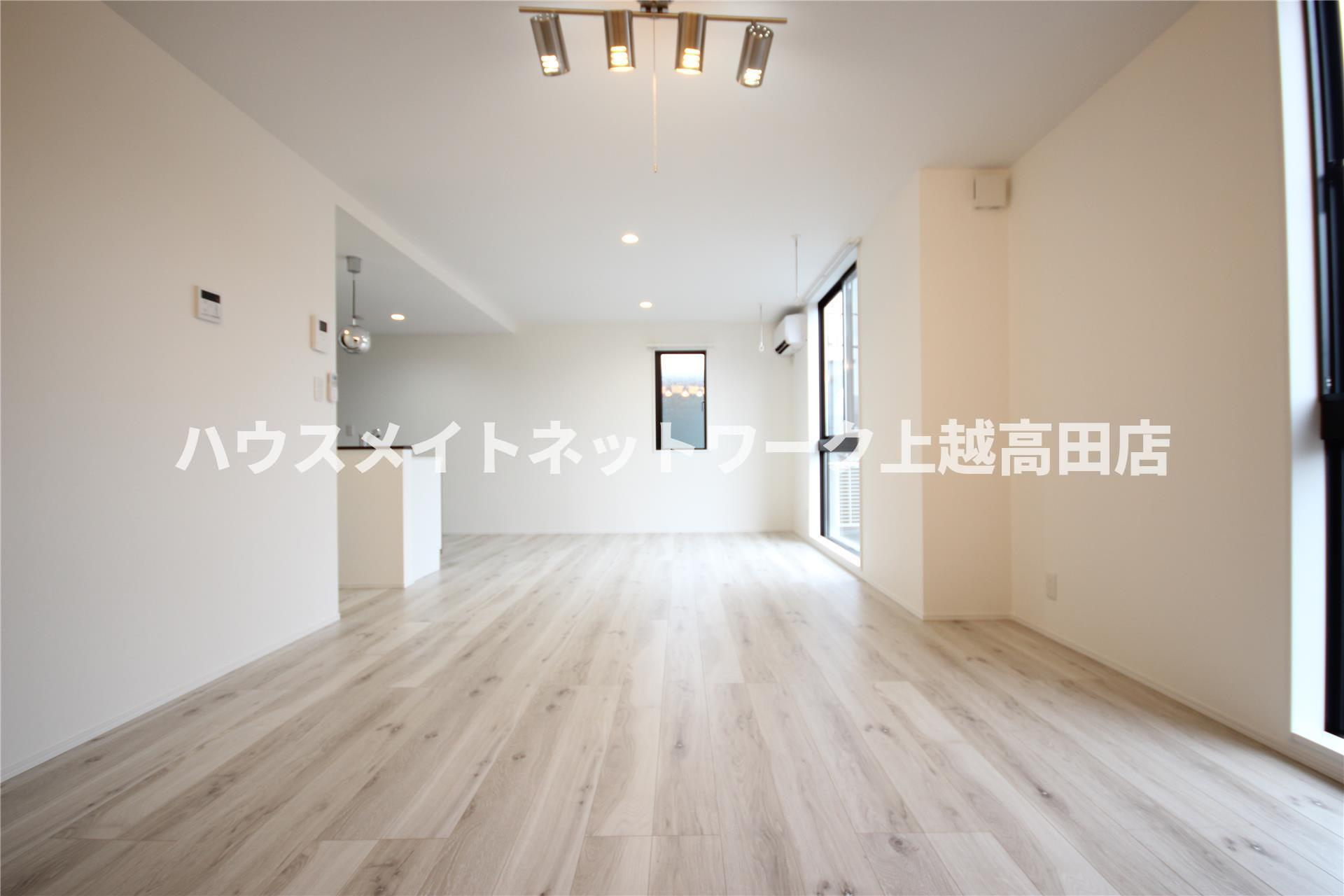 ユーソニアン上越・御殿山Ａの内装|ＬＤＫ19.0帖（参考同型タイプの室内写真）