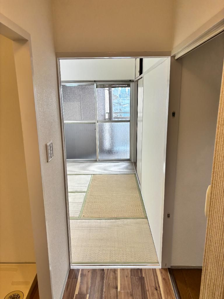 シャトー三愛の玄関