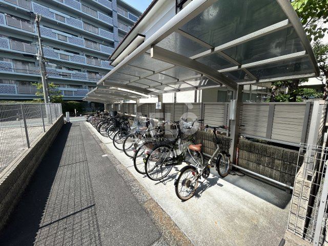 ルミエールAのその他|駐輪場
