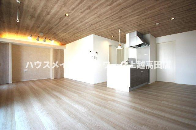ユーソニアン上越・御殿山Ａの内装|ＬＤＫ19.0帖（参考同型タイプの室内写真）