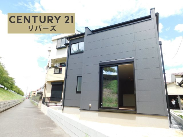 名古屋市北区西味鋺５丁目の新築一戸建の外観|◇限定１棟◇　　新価格！！いつでもご案内できます♪（お問合せ当日、平日、水曜、夜間でもＯＫ）　両面道路！　敷地３９．９１坪！　収納豊富な４ＬＤＫ！　駐車らくらく並列２台ＯＫ！　周辺環境充実♪