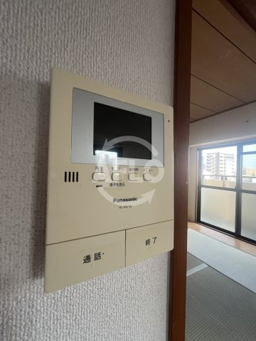 新大阪ファミール西館のセキュリティ|インターホン
