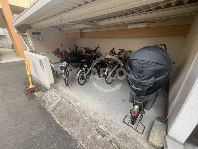 新大阪ファミール西館の設備|共用部