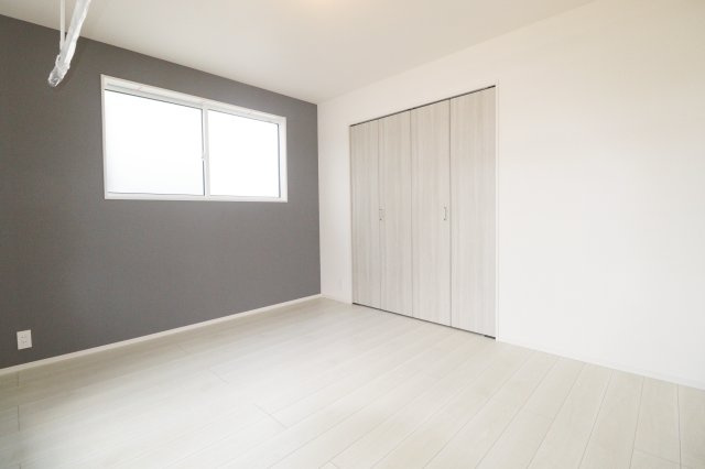 郡山市安積町笹川字中ノ渡戸　　　　１号棟　　　安積第3小学校、安積第2中学区の洋室